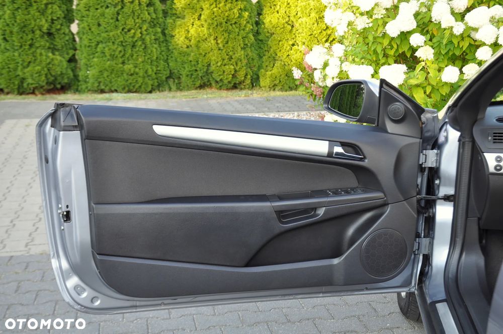 Opel Astra 1.6 Edition 111 Jahre - 30