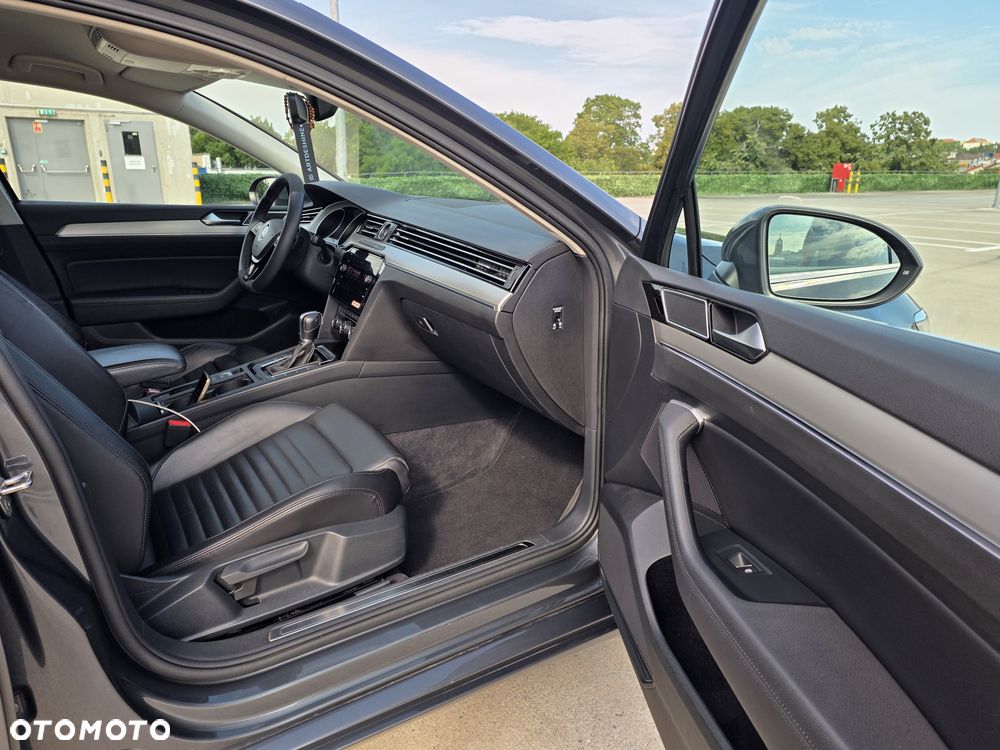 Volkswagen Passat - 6