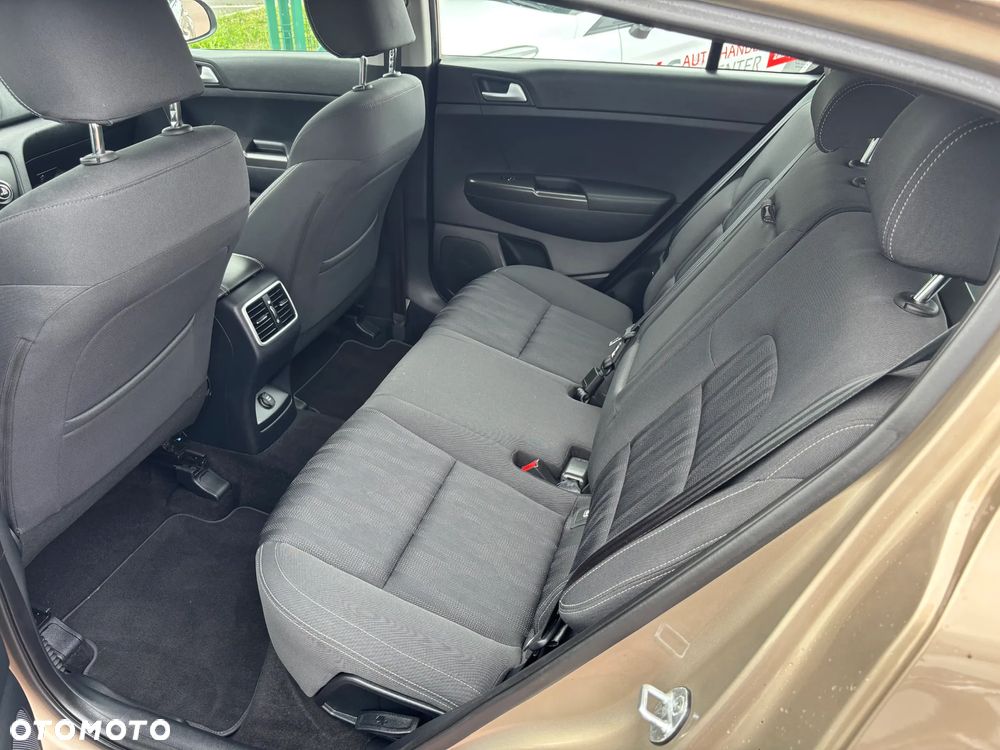 Kia Sportage 1.6 GDI 2WD Attract - 16