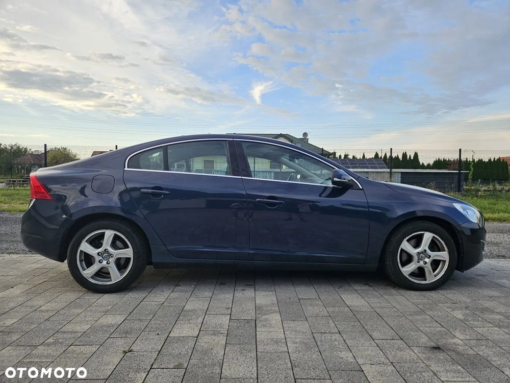 Volvo S60 D5 AWD Summum - 2
