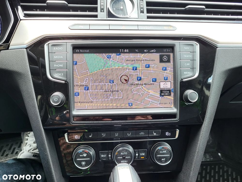 Volkswagen Passat 1.8 TSI BMT Highline DSG - 17