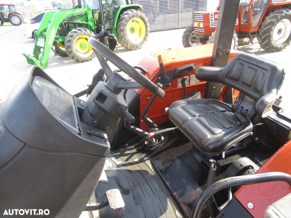 New Holland L 60 - 14