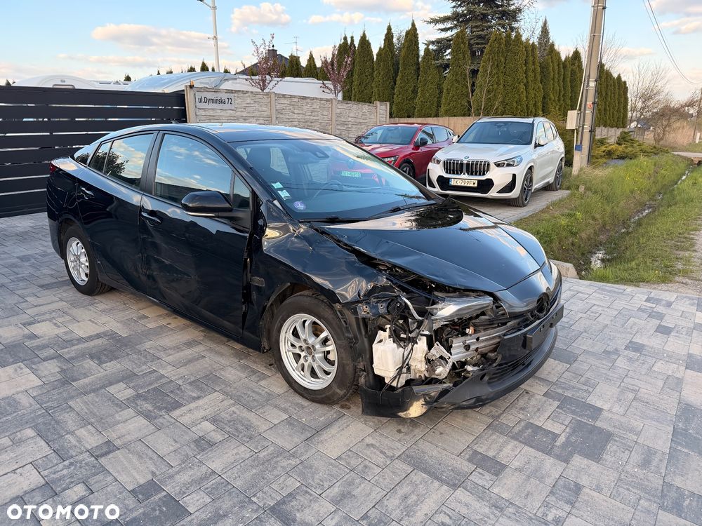 Toyota Prius 1.8 Hybrid Premium - 2