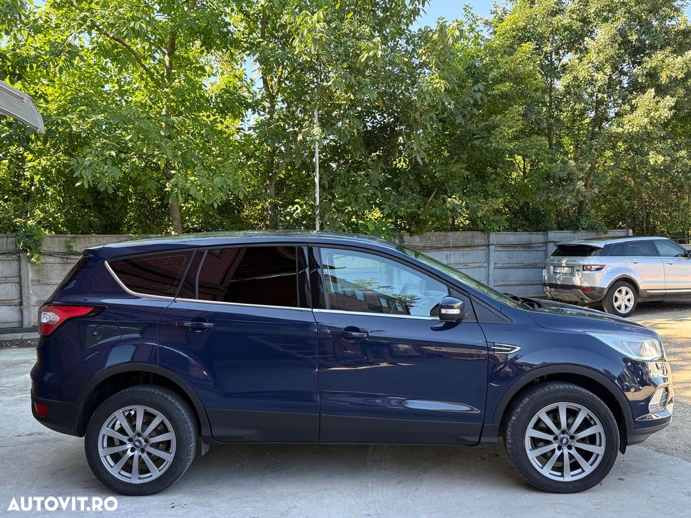 Ford Kuga - 39