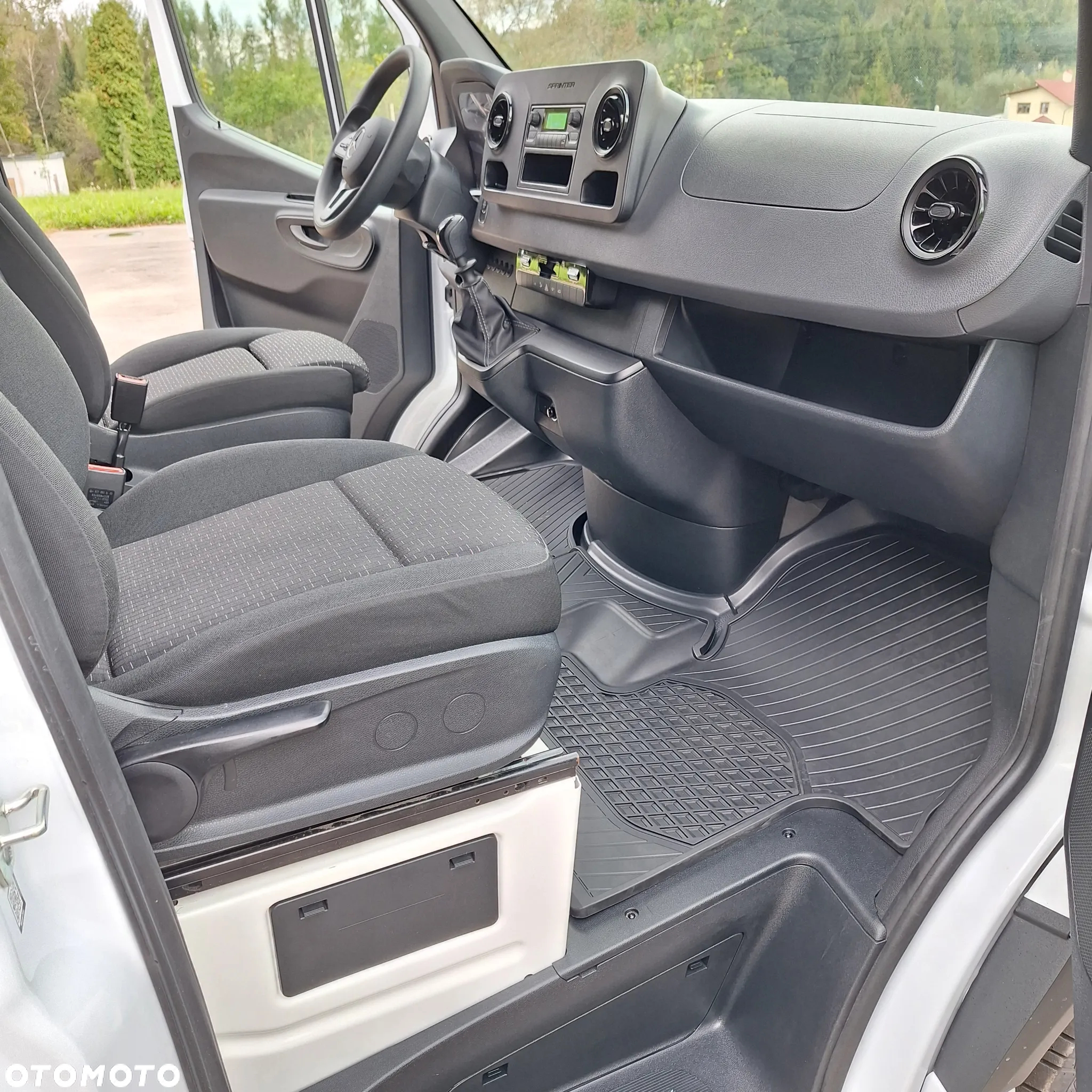 Mercedes-Benz Sprinter 317 CDI 907.233 - 10