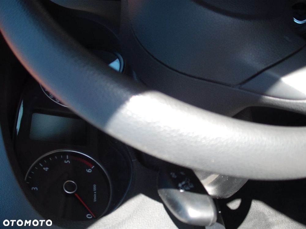 Volkswagen Polo - 11