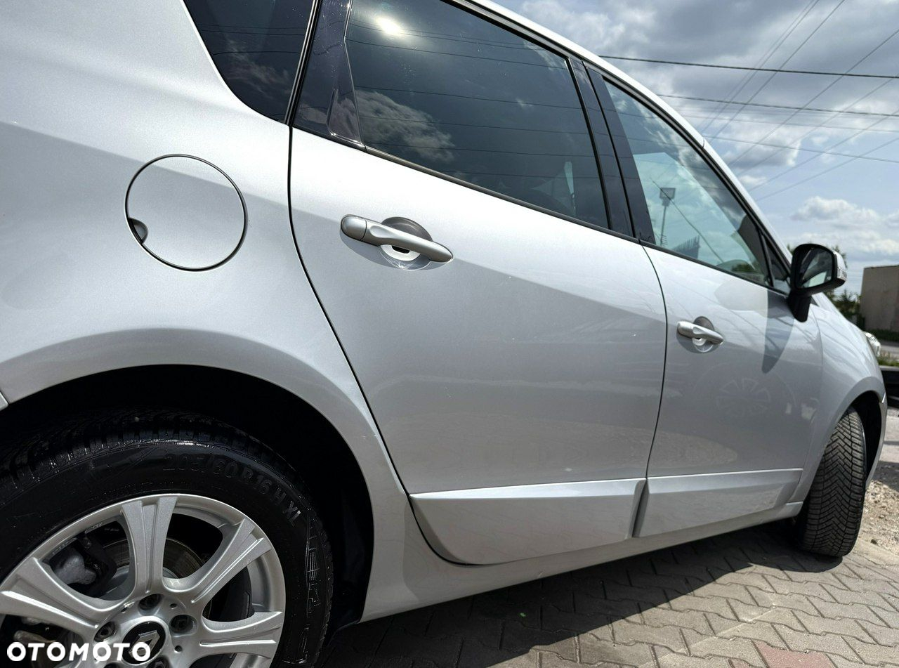Renault Scenic 2.0 16V Privilege CVT Euro5 - 36