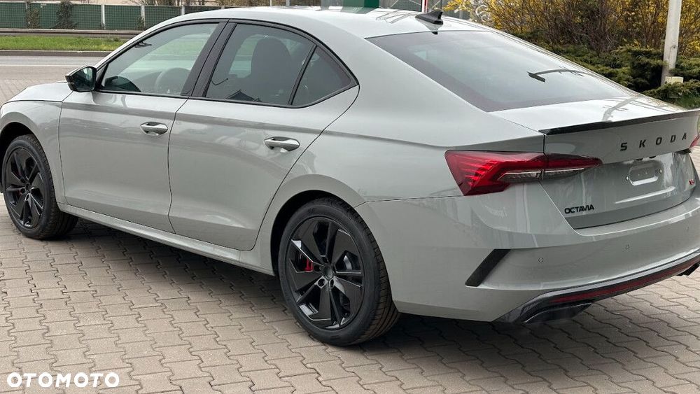 Skoda Octavia 2.0 TSI RS DSG - 6