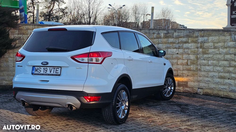 Ford Kuga 1.6 EcoBoost Start Stop 2WD Titanium - 2