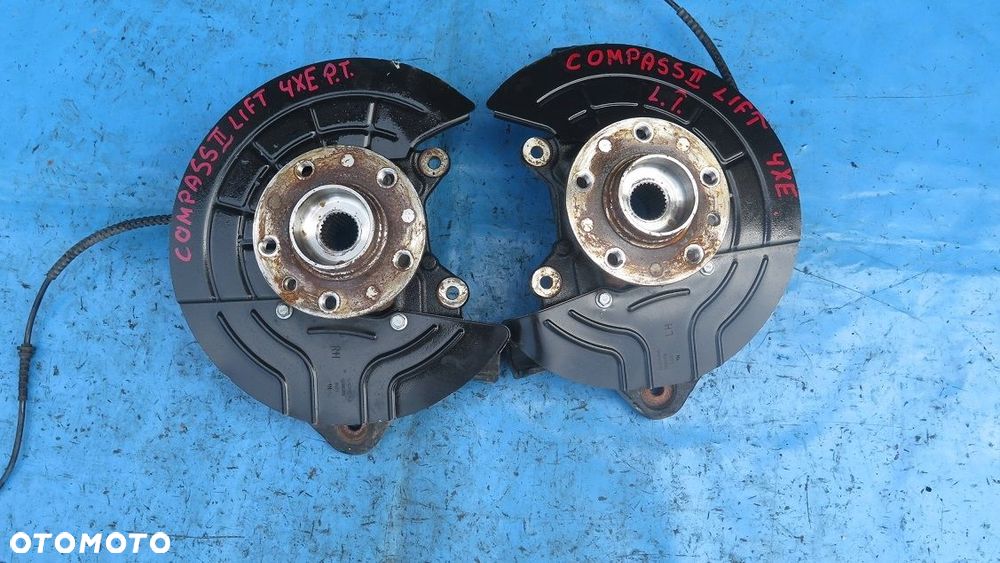 ZWROTNICA PIASTA TYŁ PRAWA LUB LEWA JEEP COMPASS II LIFT 4XE 4X4 PHEV