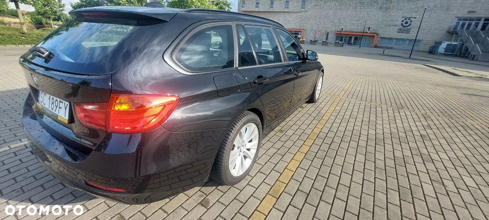 BMW Seria 3 318d EU6 - 7