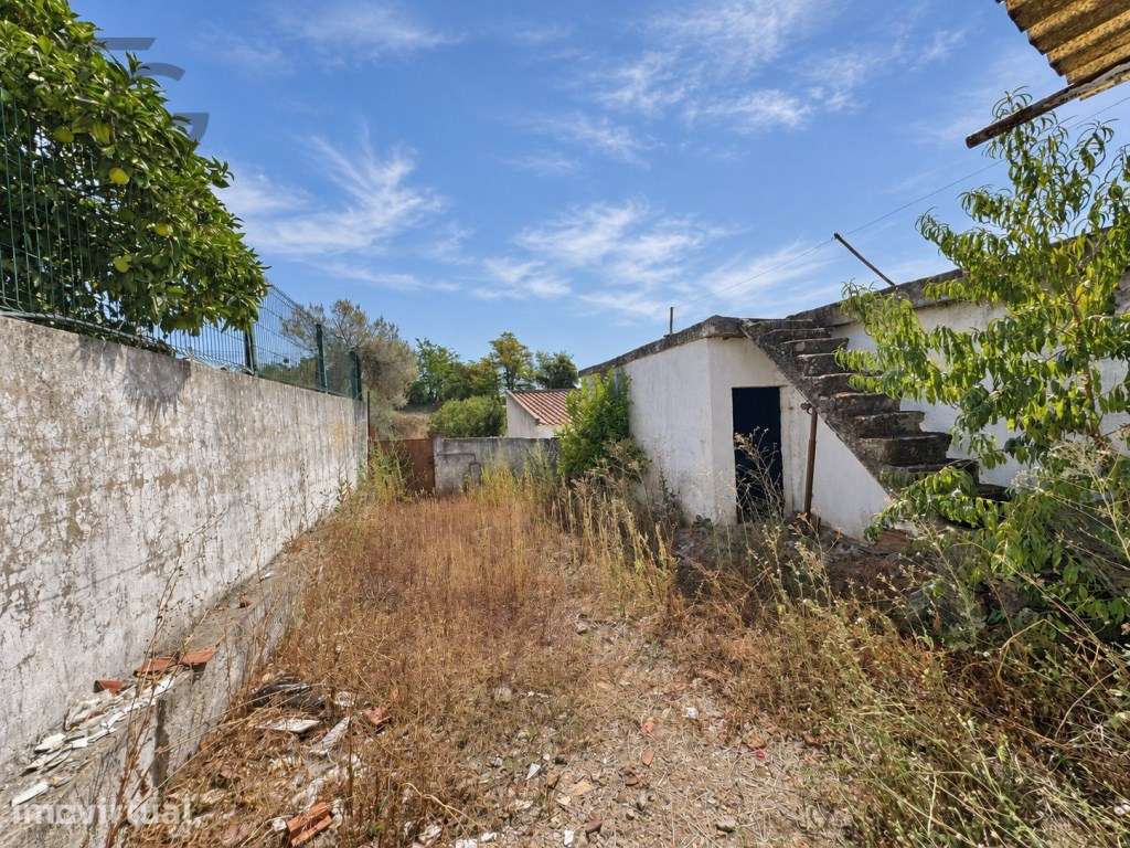 Moradia térrea T2 com quintal na Comenda - Gavião - Grande imagem: 4/11