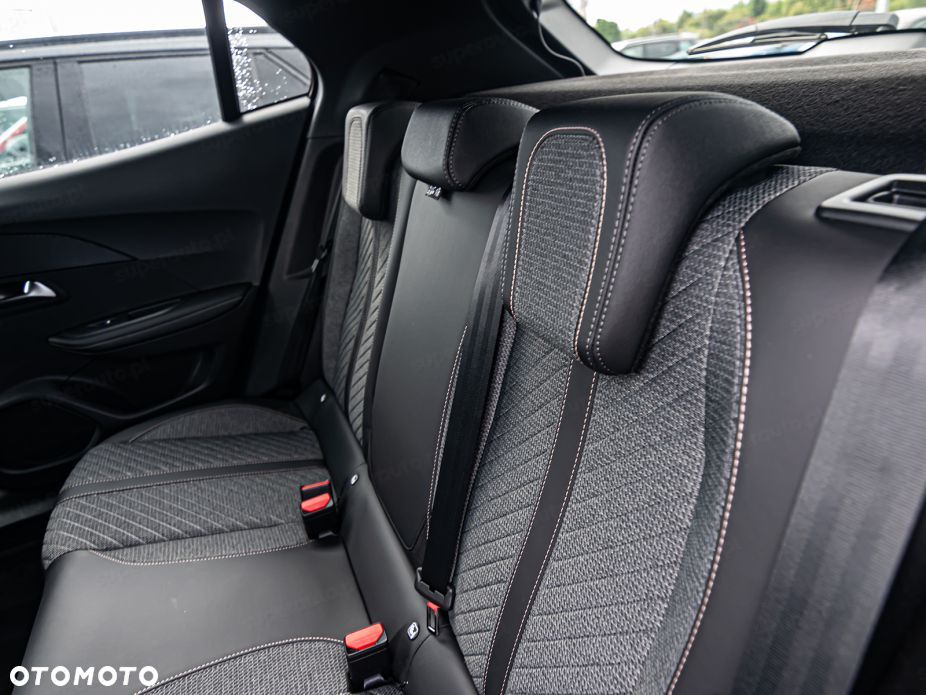 Peugeot 2008 - 17