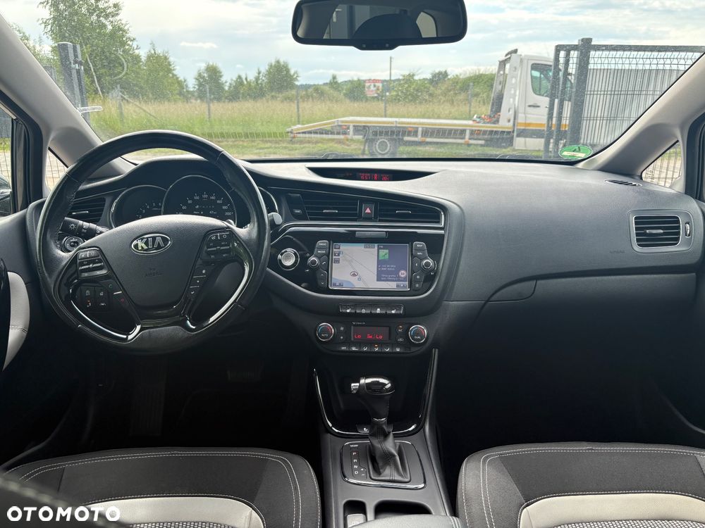 Kia Ceed 1.6 CRDi 136 DCT ISG Platinum Edition - 12