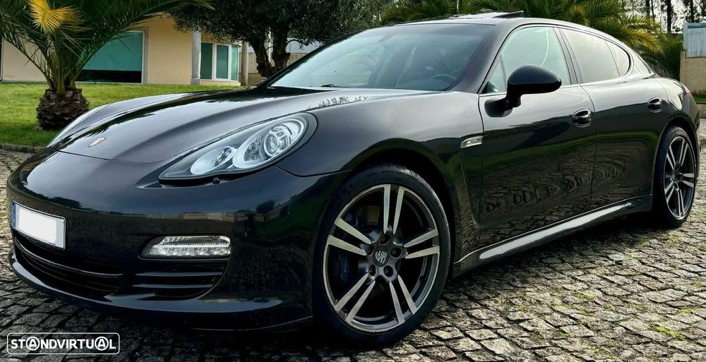 Porsche Panamera Platinum Edition - 2