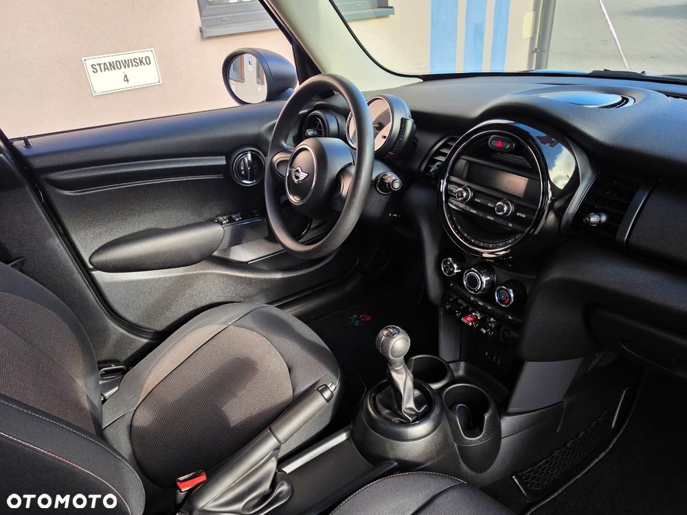 MINI ONE Yours Trim - 10