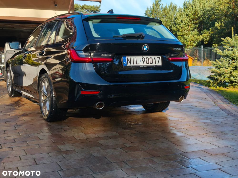 BMW Seria 3 330e Sport Line - 5
