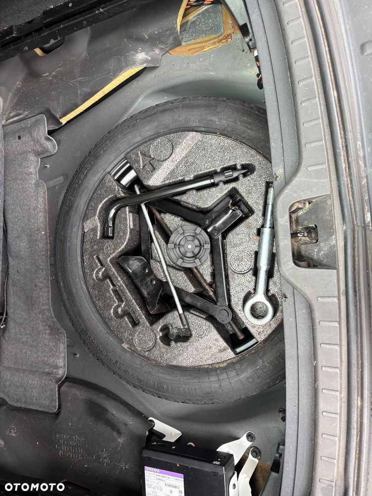 Volvo XC 60 2.4D AWD - 11