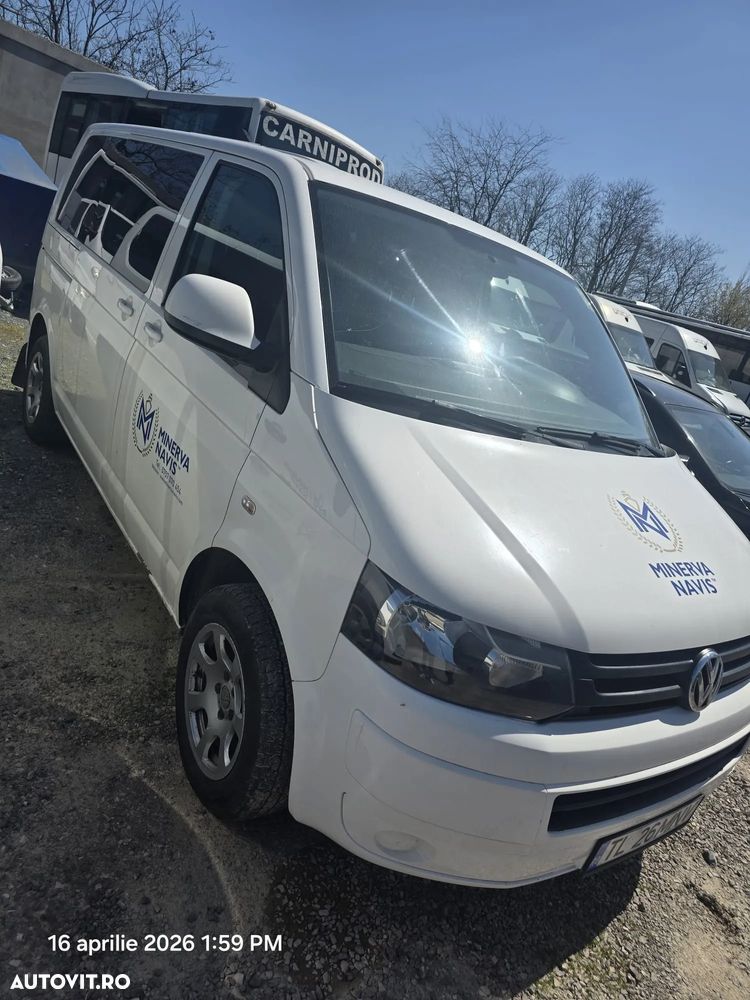 Volkswagen Caravelle - 12
