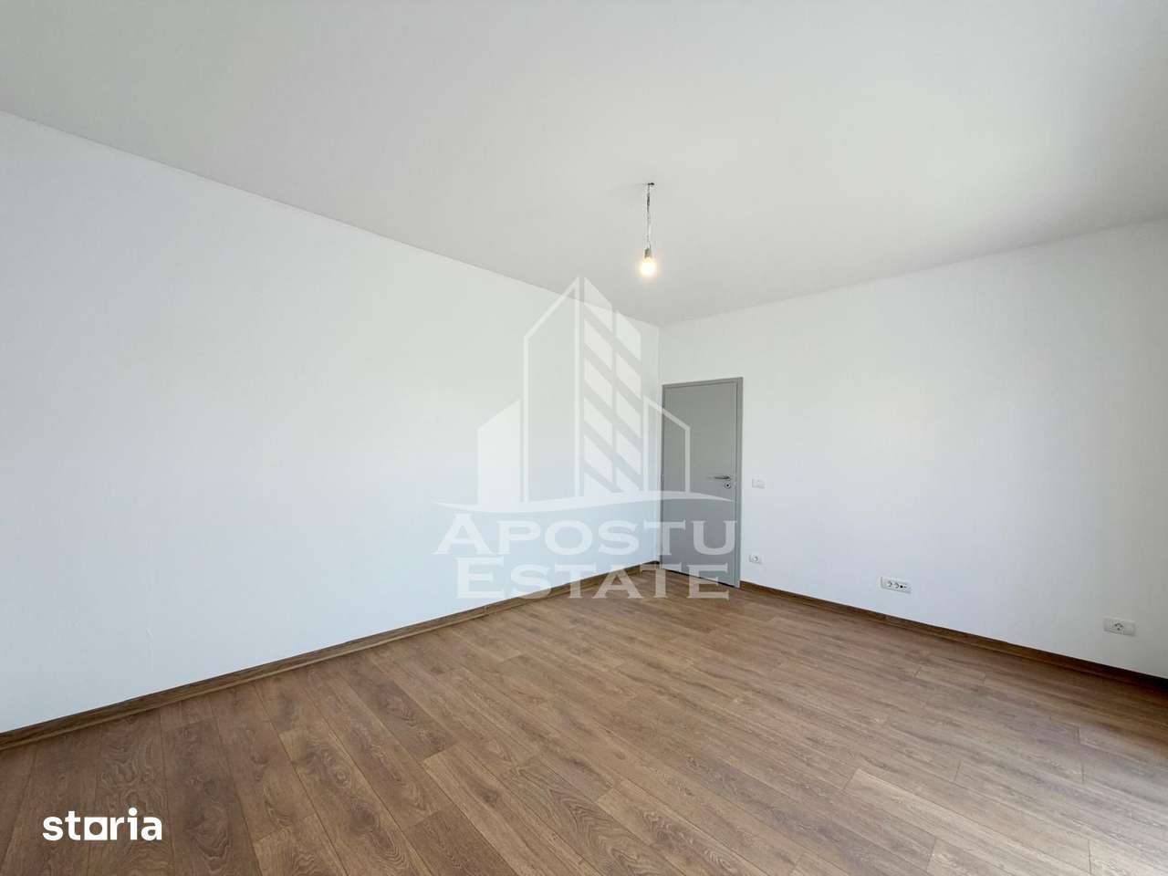 Apartament cu o camera nemobilat de inchiriat, Mosnita Noua — fotografia 3