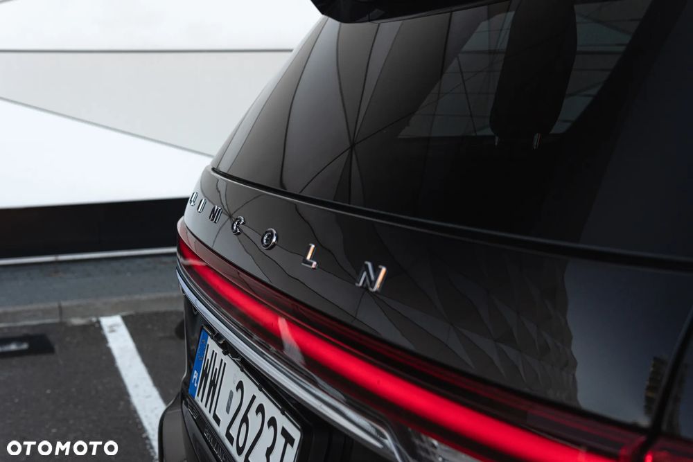 Lincoln Aviator - 5