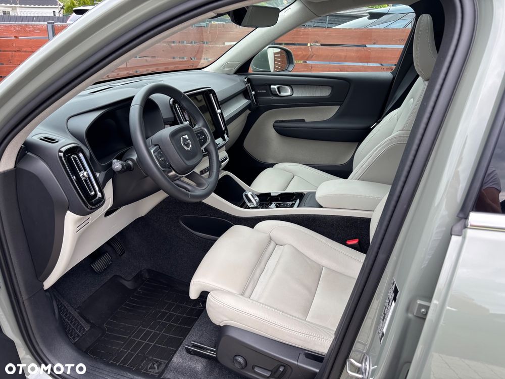 Volvo XC 40 B5 B AWD Ultimate Bright - 12