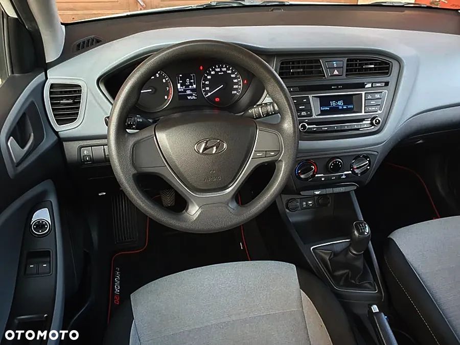 Hyundai i20 - 21
