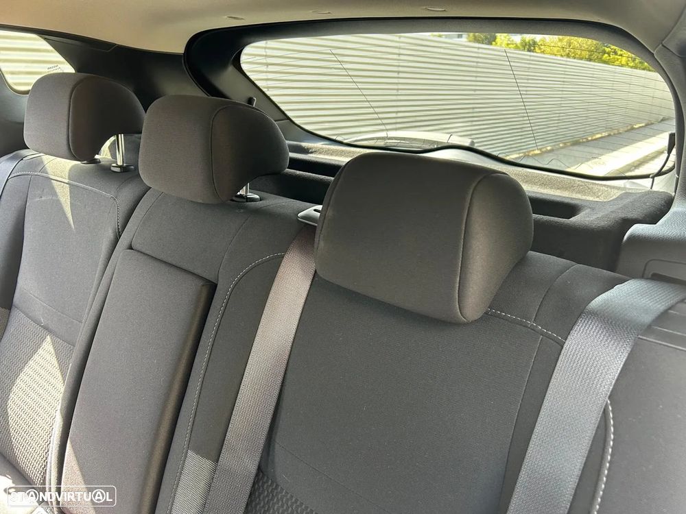 Nissan Qashqai 1.5 dCi N-Connecta - 8
