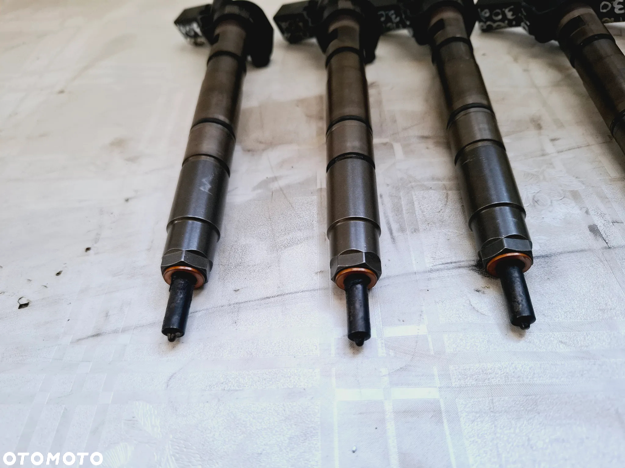 Wtryski Wtryskiwacze Wtrysk Wtryskiwacz Komplet 059130277AH 2.7 3.0 TDI Audi VW - 2