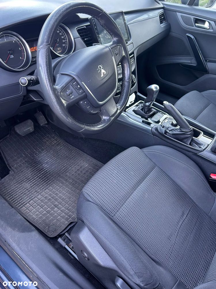 Peugeot 508 - 8