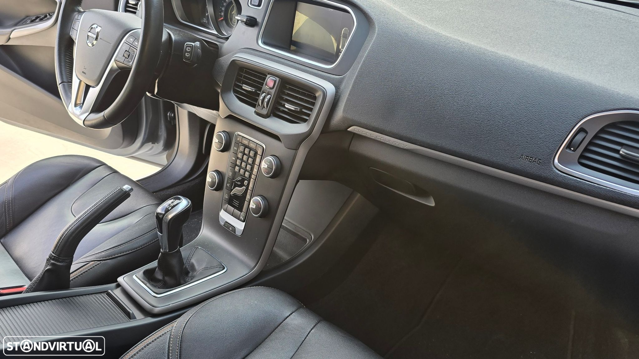 Volvo V40 Cross Country 2.0 D3 - 10