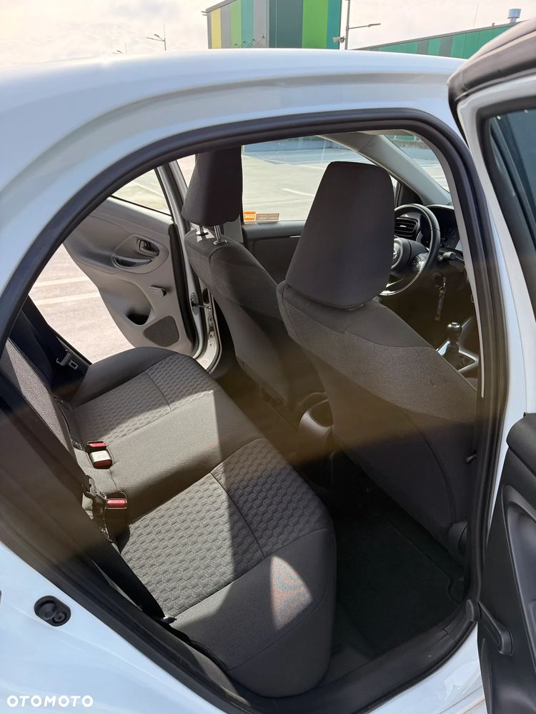 Toyota Yaris 1.5 Comfort - 19