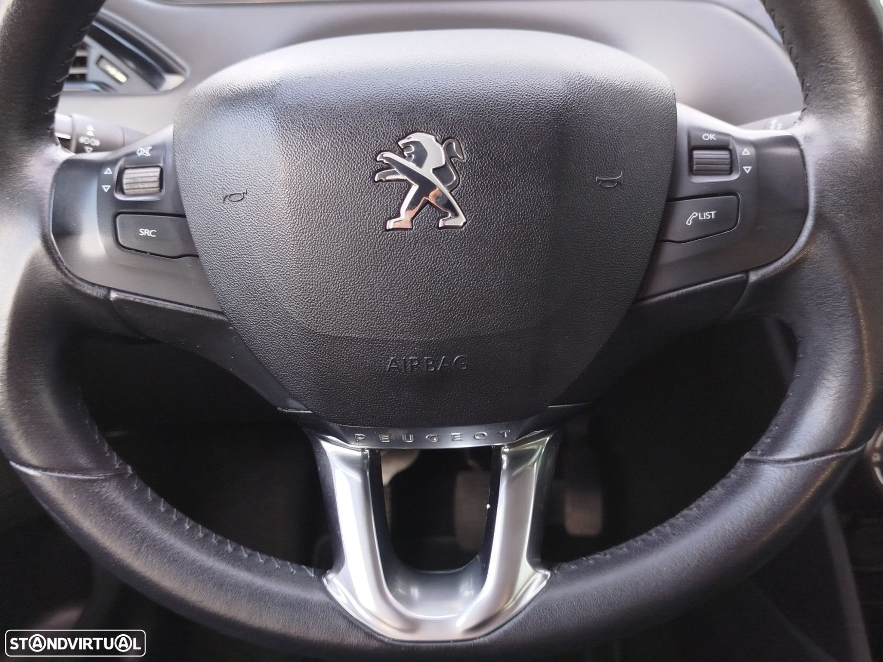 Peugeot 208 1.5 BlueHDi Signature - 26
