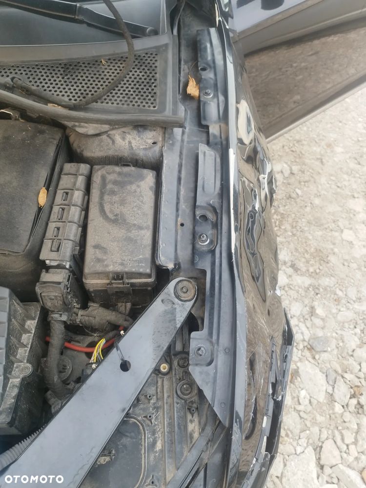 Volkswagen Passat Variant 2.0 TDI BMT Highline DSG - 24