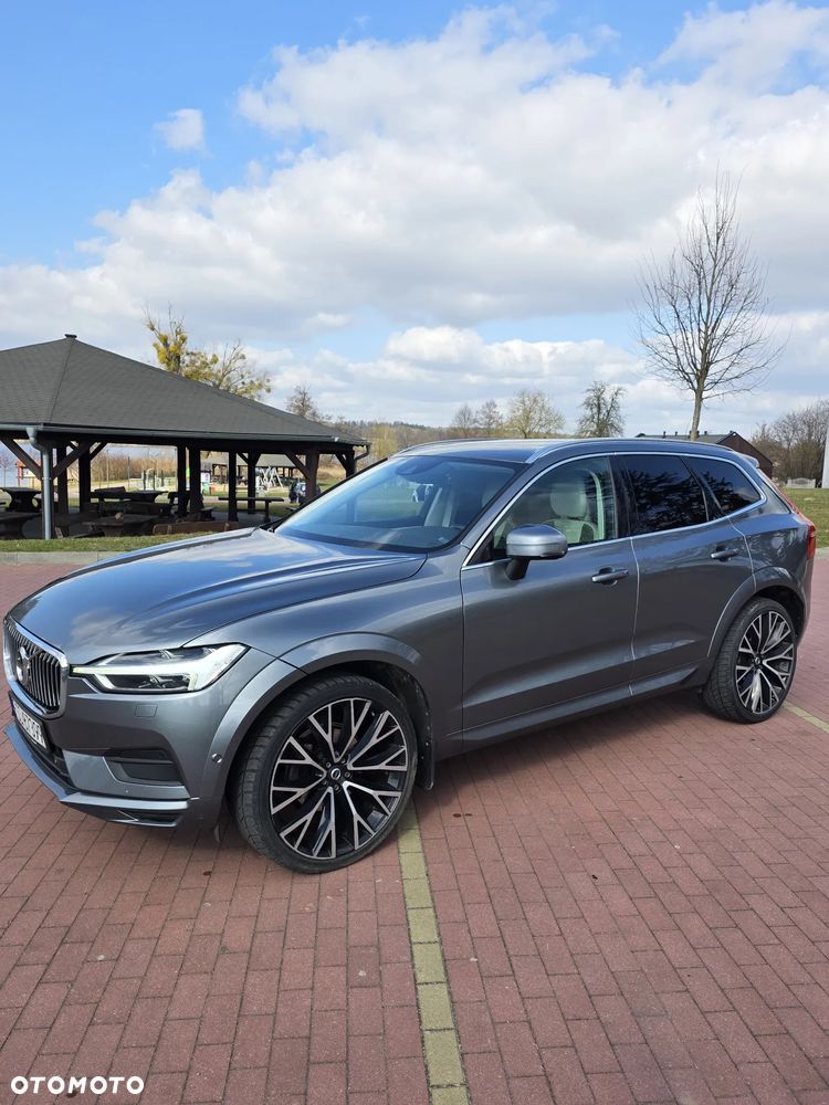 Volvo XC 60 T5 AWD Momentum - 1
