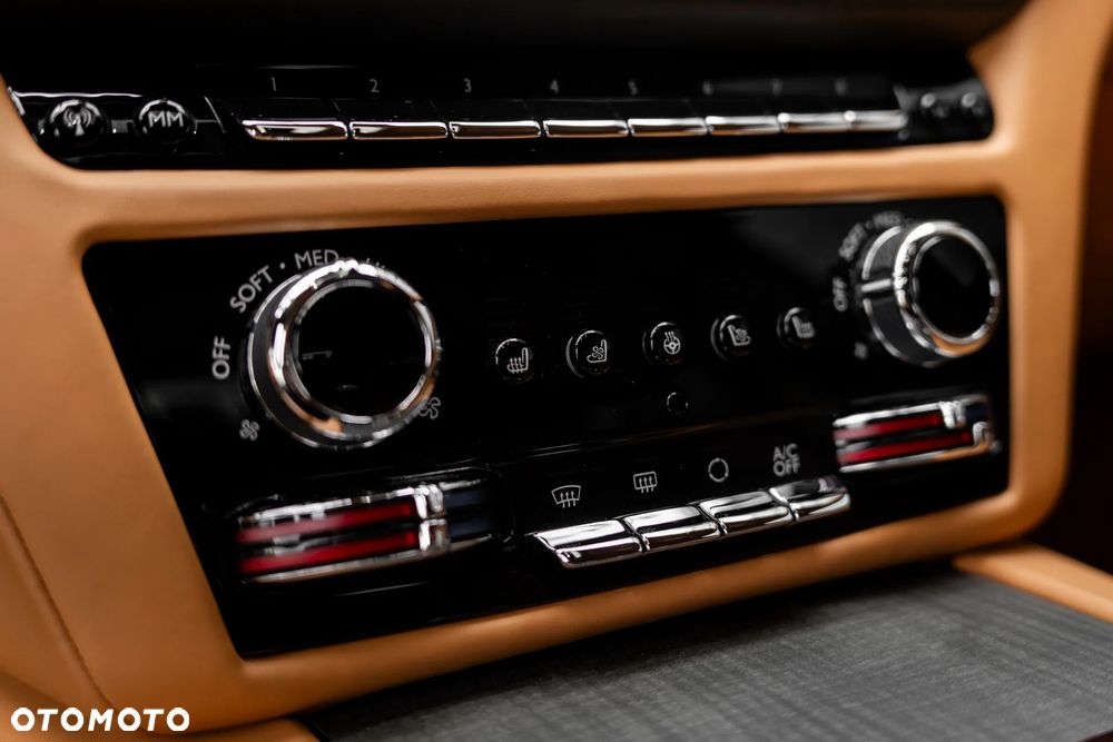 Rolls-Royce Ghost Standard - 36