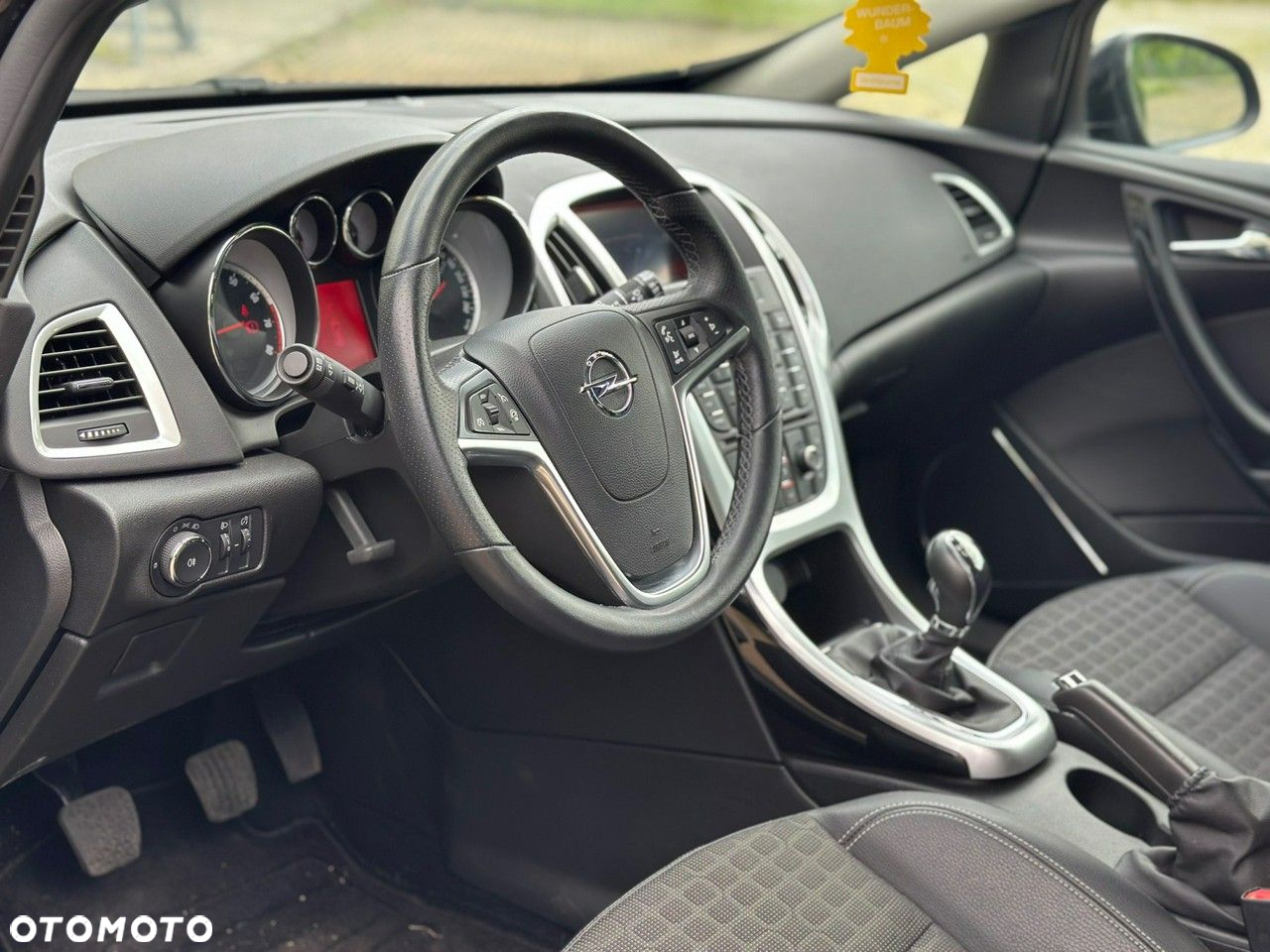 Opel Astra GTC 1.4 Turbo - 5