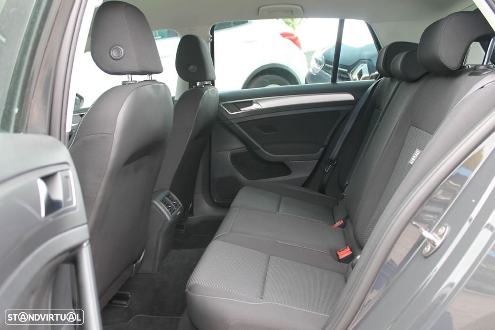 VW Golf 1.6 TDi BlueMotion Trendline - 2