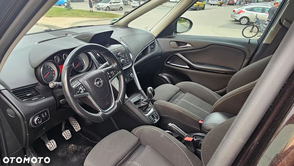 Opel Zafira Tourer 1.6 SIDI Turbo ecoFLEX Start/Stop Innovation - 26