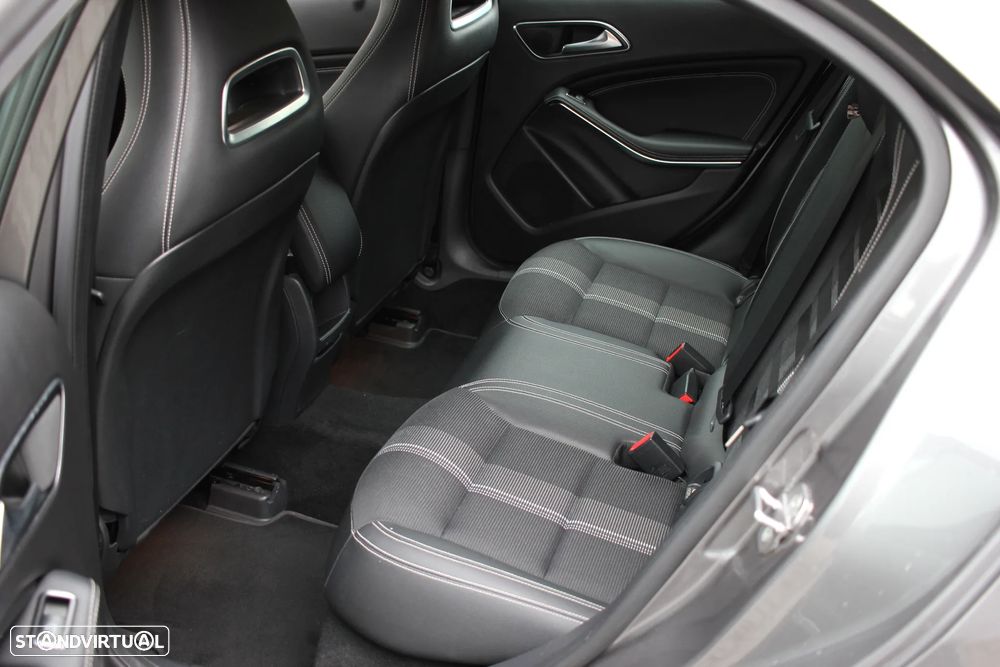 Mercedes-Benz A 180 d Fleet Pack Urban - 26