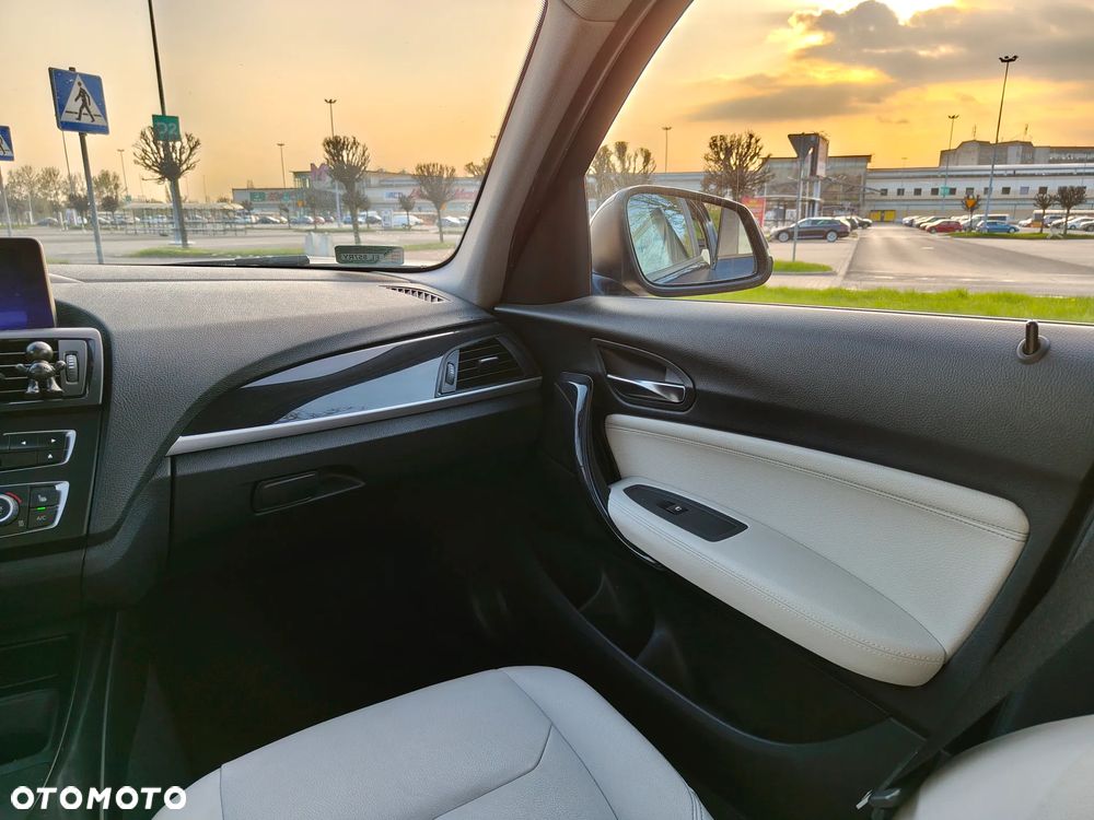 BMW Seria 1 - 22