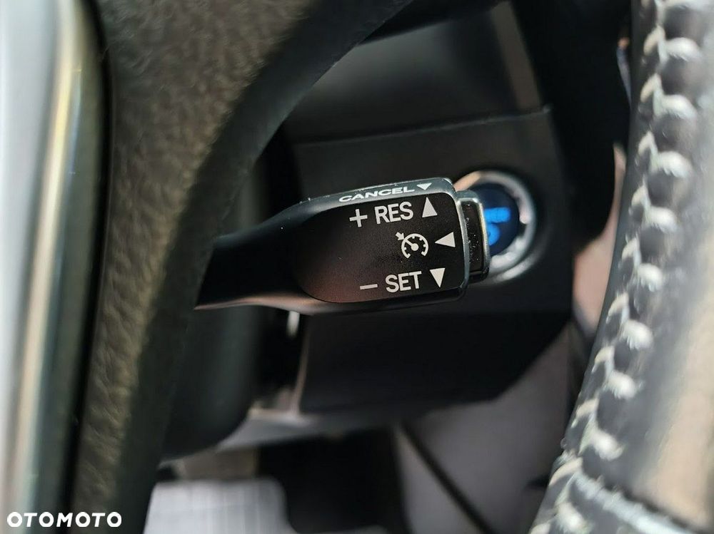 Toyota Auris - 22