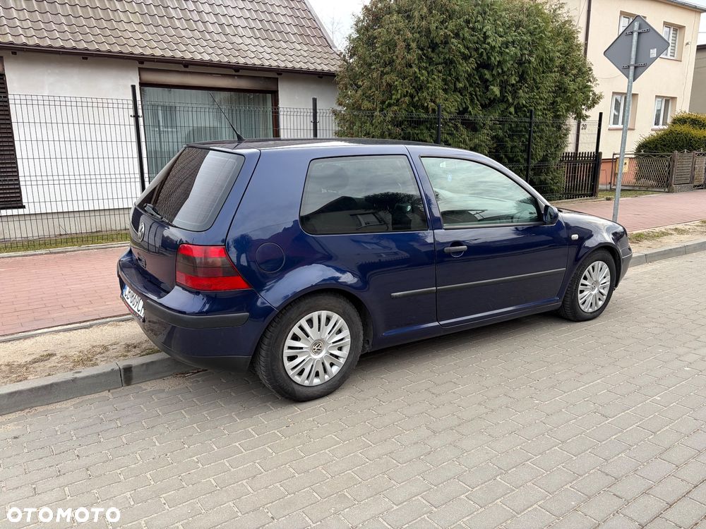 Volkswagen Golf 1.9 TDI Comfortline - 6