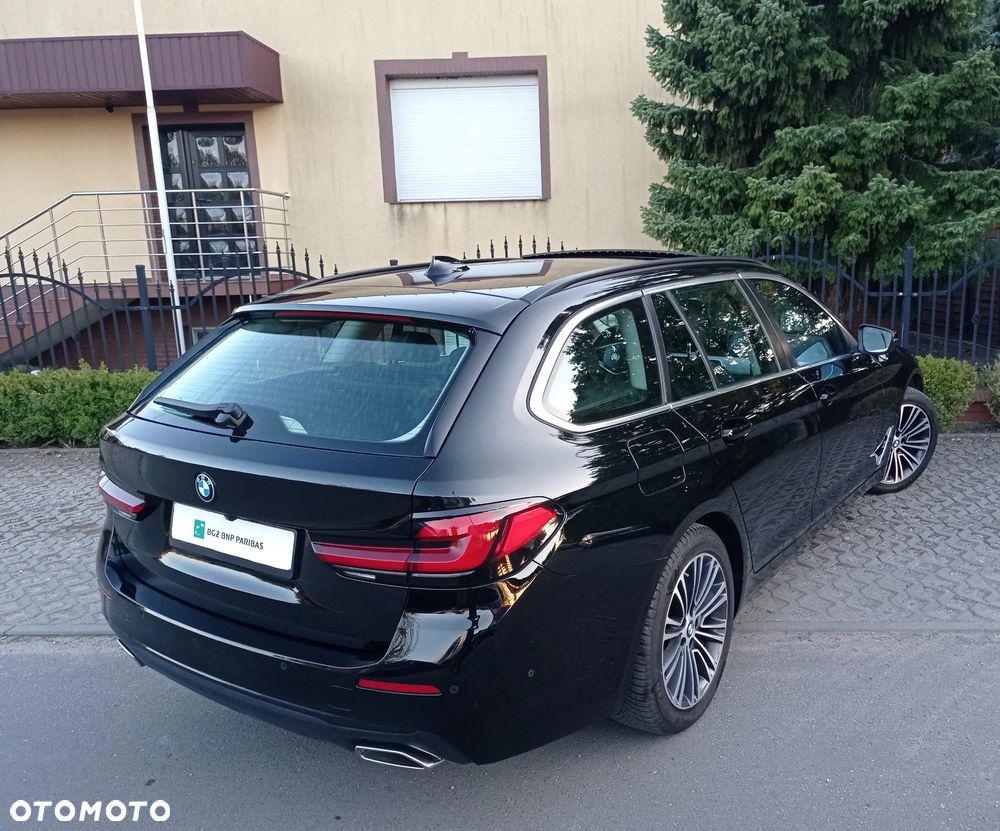 BMW Seria 5 520d Luxury Line sport - 8