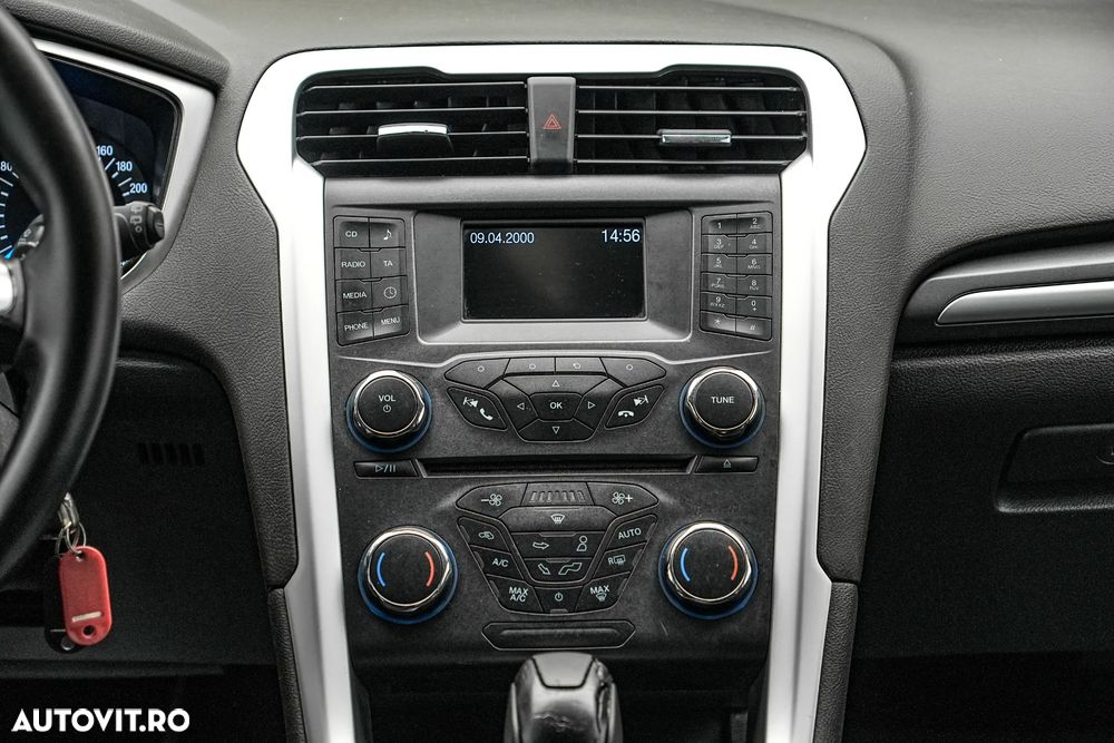 Ford Mondeo 2.0 TDCi Powershift Business - 19