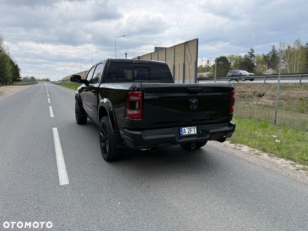 RAM 1500 5.7 Crew Cab Limited - 8