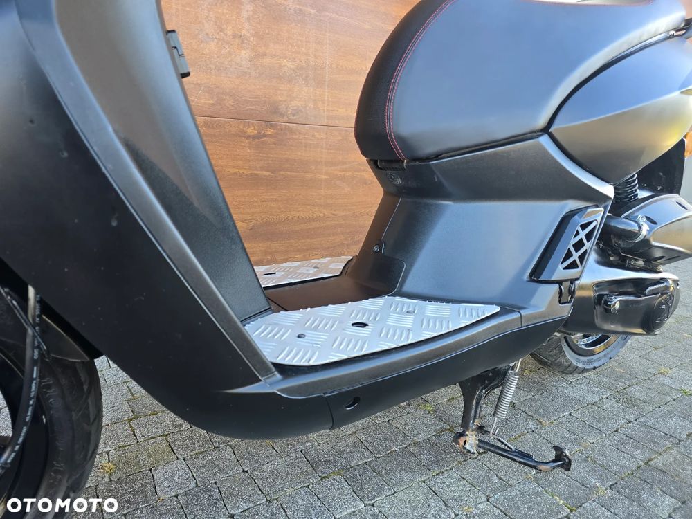 Peugeot Kisbee - 23