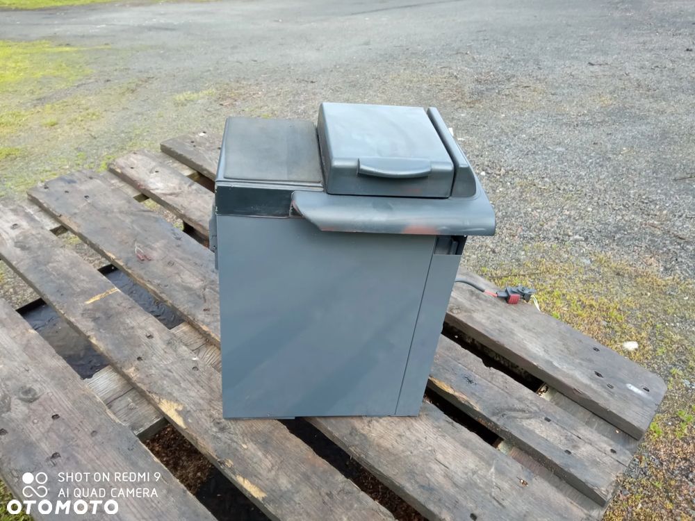 chłodziarka, lodówka RENAULT MAGNUM - 3