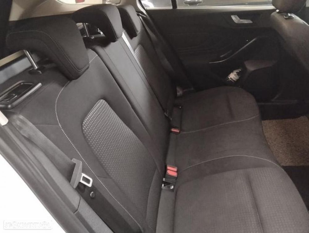 Ford Focus SW — fotografia 3
