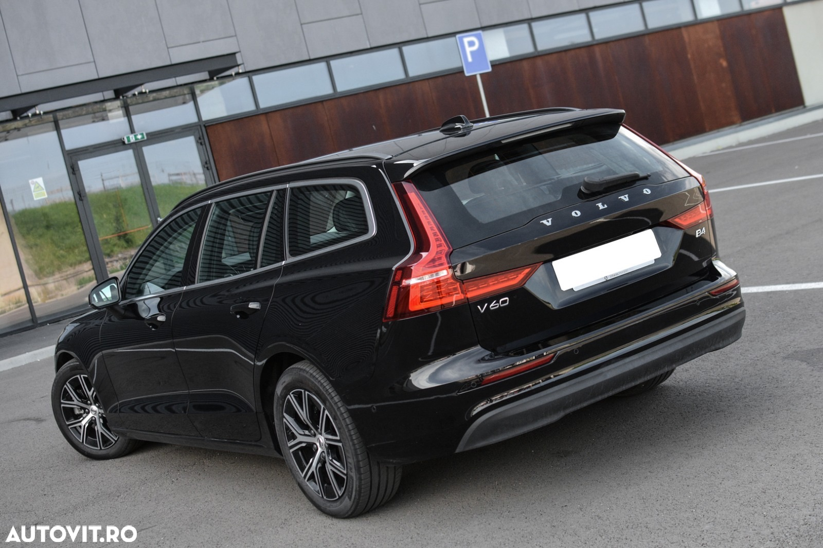 Volvo V60 B4 D Core - 17
